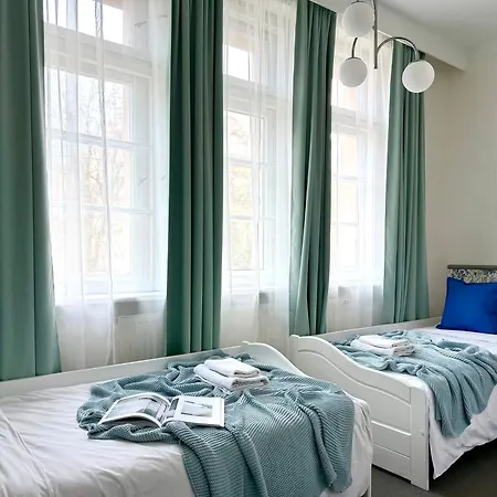 Expo Sniadeckich 3* Poznan