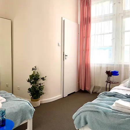 Expo Sniadeckich Aparthotel 3*