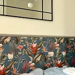 Aparthotel Expo Sniadeckich 3*